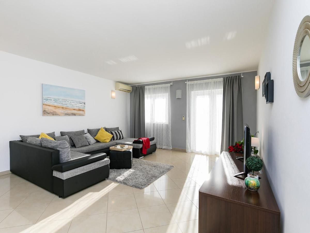 Holiday Appartment Tessa Poreč Zewnętrze zdjęcie